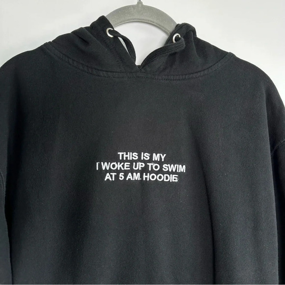 Deep End Swim Sweatshirt Swimmers Swimming Size Medium Black Hoodie Unisex - Picture 2 of 7